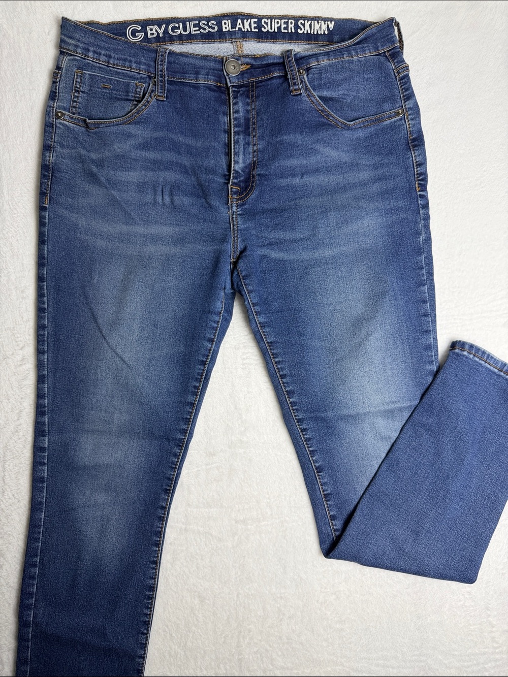 GUESS Blake Super Skinny Jeans Size 33X30